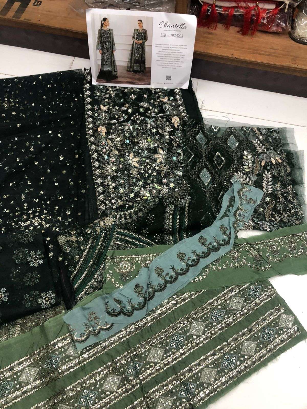 Baroque Chantelle  Vol 12 Open Pic by Baroque